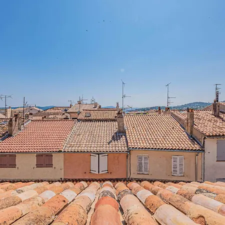 Duplex Au Coeur Du Vieux Centre-ville Апартаменты *