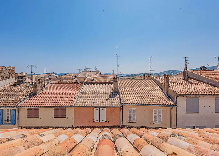 Duplex Au Coeur Du Vieux Centre-ville Апартаменты *